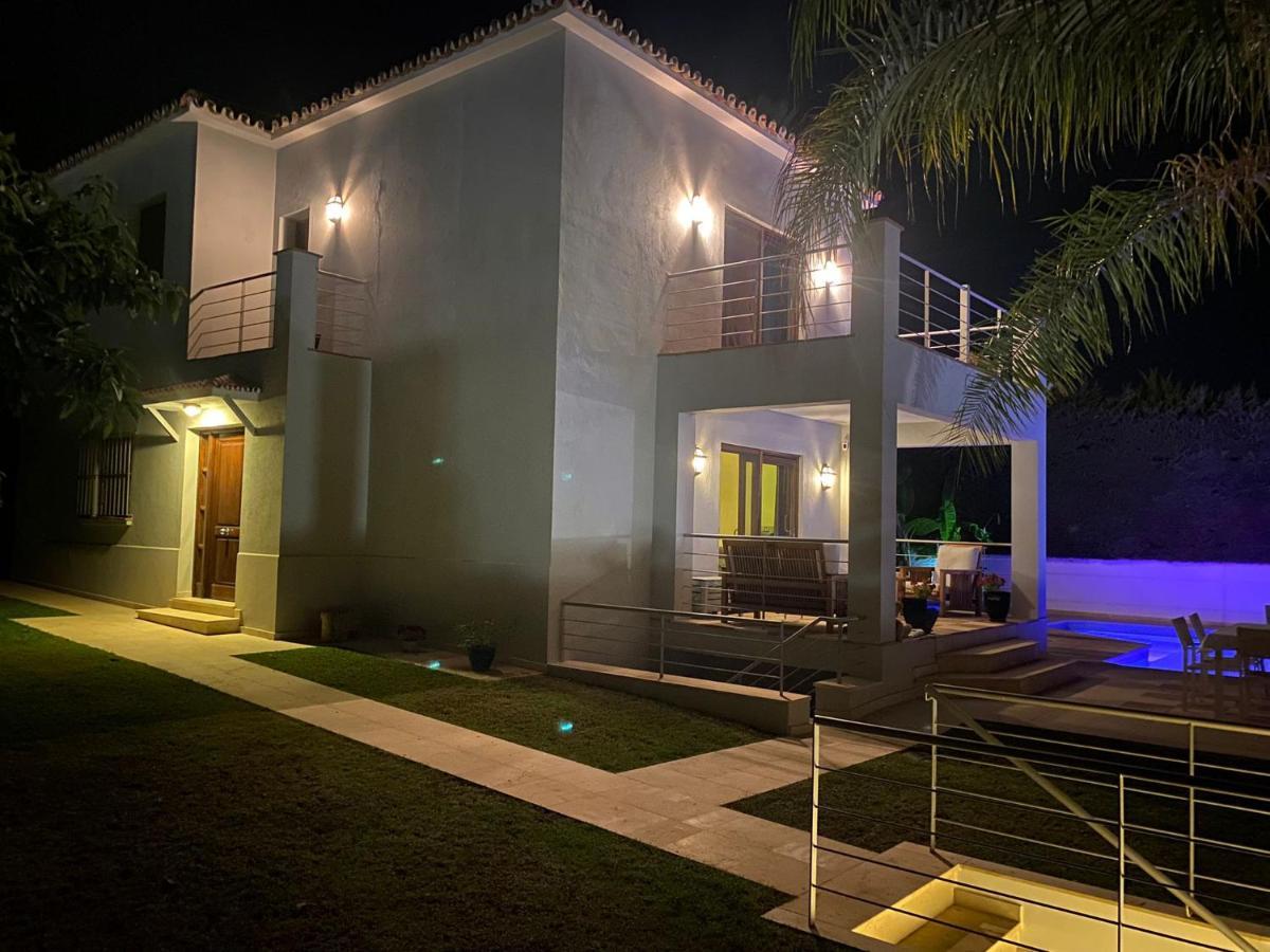 Villa Blue Moon